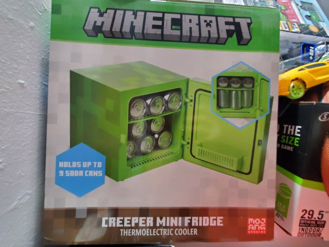 Brand New Minecraft Creepy Mini Fridge