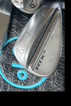 Cleveland RTX 6 ZipCore 50° Wedge – JumboMax Grip