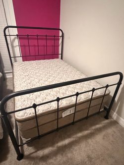 Black Metal Bed Frame with Full Mattress