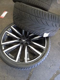 4 Cadillac Escalade Rims and Tires