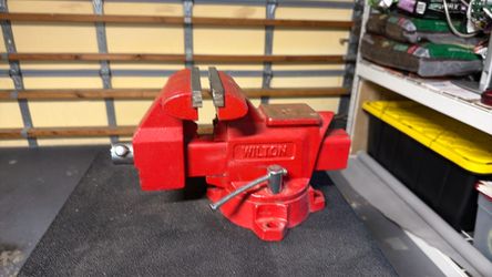 Wilton Heavy-Duty Swivel Vise