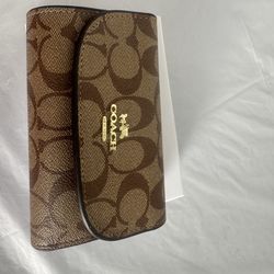 Beige women wallet