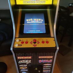 Namco PacMan Arcade Party