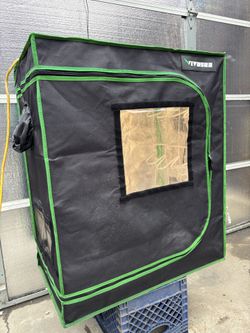 Vivosun Grow Tent With Lights With Levoit 300s Humidifier