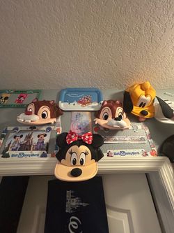 Disney parks hat set of 13 new and never worn.