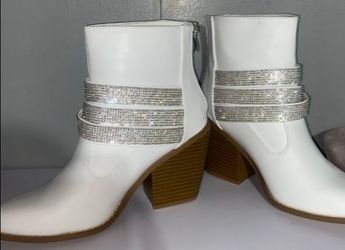 White Rhinestone Strap Block Heel Ankle Boots W9