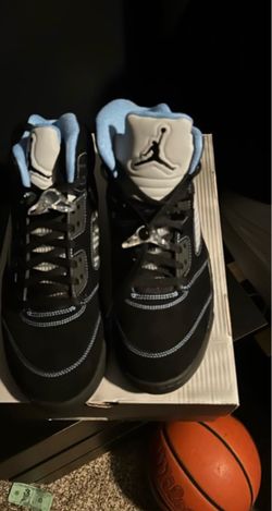Who want to buy some shoes?