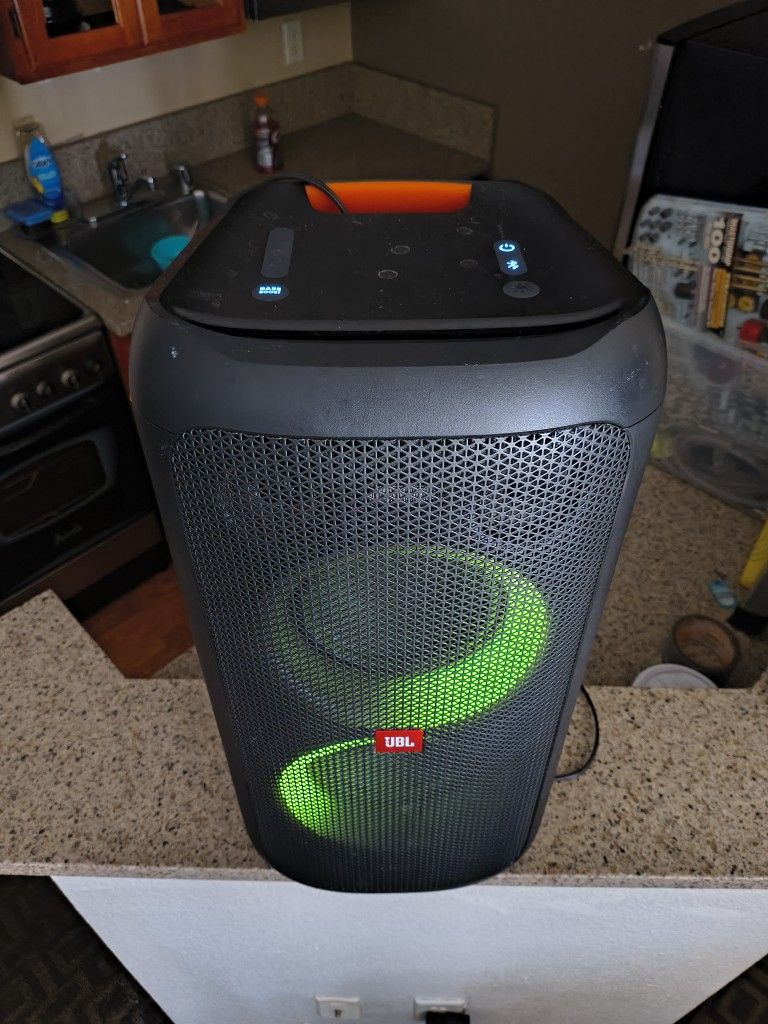 JBL PARTY BOX 100