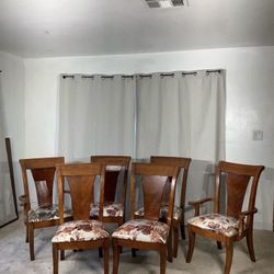 Sillas Super Macizas (6) / Dining Chairs