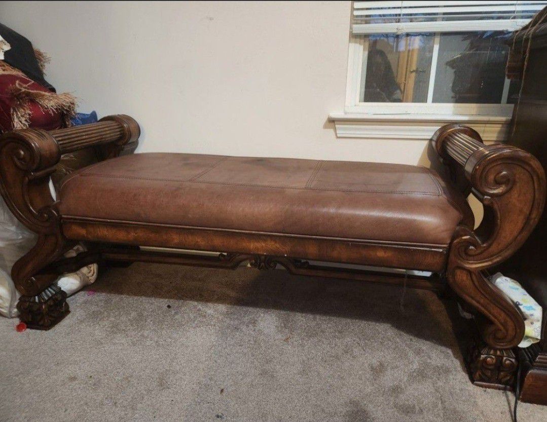 Leather Bench 