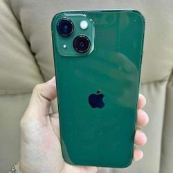 iPhone 13, Factory Unlocked,  Excellent Condition,  LIKE NEW 