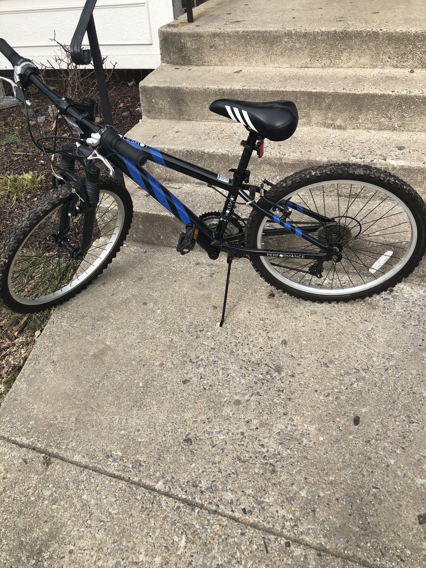 24 inches mountain bike in perfect condition