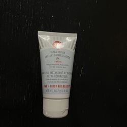 First Aid Beauty Ultra Repair Instant Oatmeal Mask – 2 oz