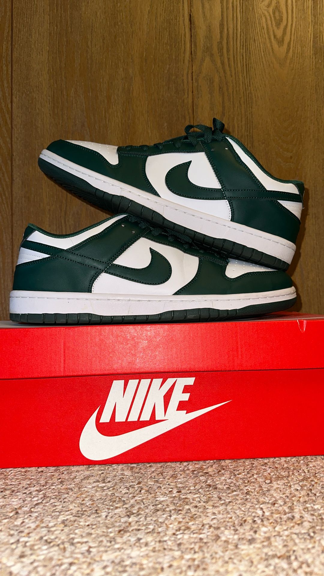 Nike Dunk Low “Michigan State”