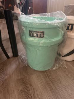 Yeti bucket
