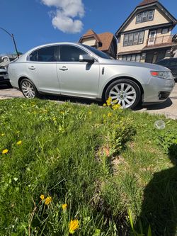 2010 Lincoln MKS AwD