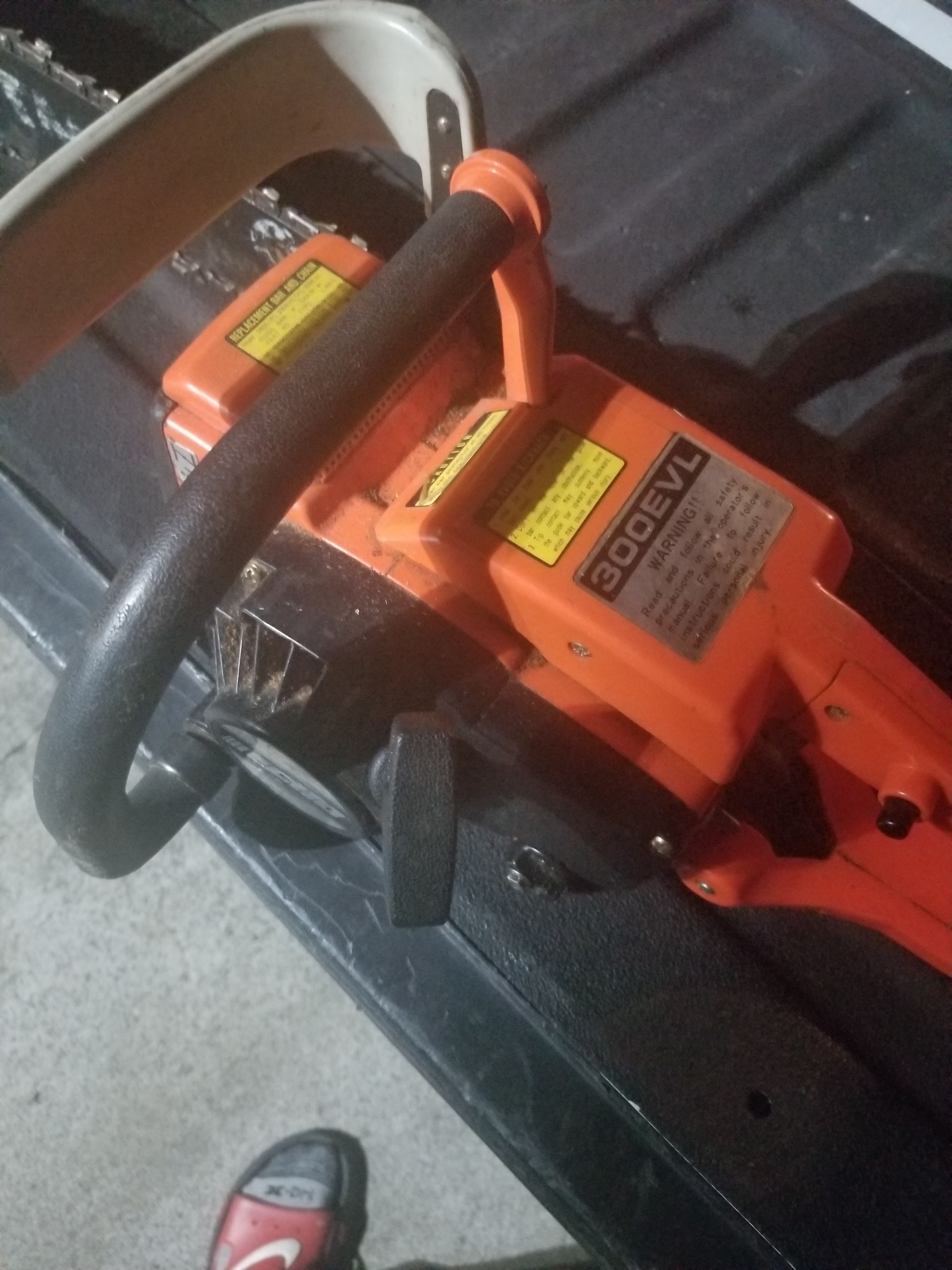 Echo chainsaw 300 EVL