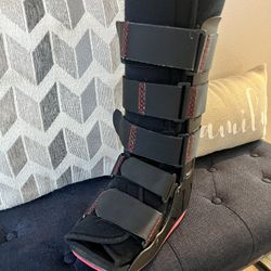 Orthopedic Boot Size small