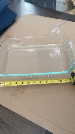 Pyrex  Glass Casserole 