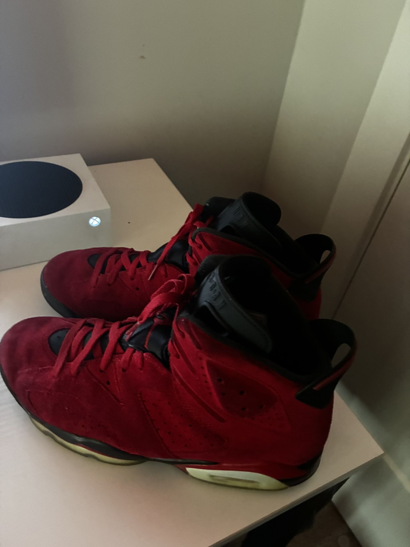 Jordan’s Size 11 Like New