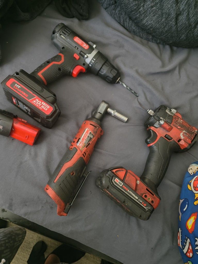 Milwaukee Tools And Batteries