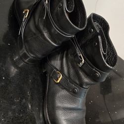 Woman Authentic Shoes 8.5sz