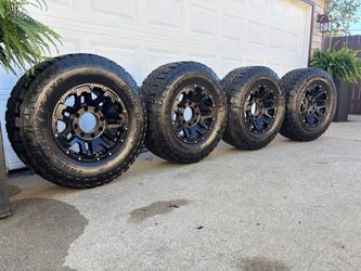 Ford f250 super duty American rasing wheels LT285/70/17