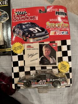 Collectible Vintage Racing Champions 1995 Edition Bobby Hamilton Die-Cast 1:43 Nascar #40 Grand Prix Model Stock Race Car
