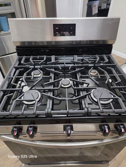 Fridaire Stove