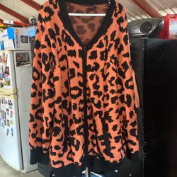 Torrid cheetah Zip up