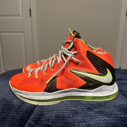 NIKE LEBRON X Total Crimson