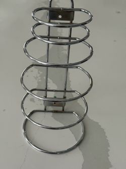 Wall mounted towel rack