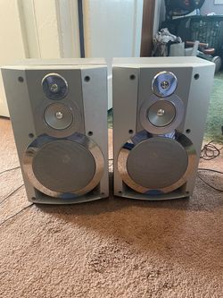 Aiwa 3-Way Silver Bookshelf Speakers
