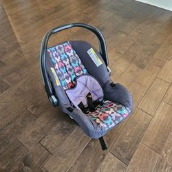 Car Seat And Baby Bouncer