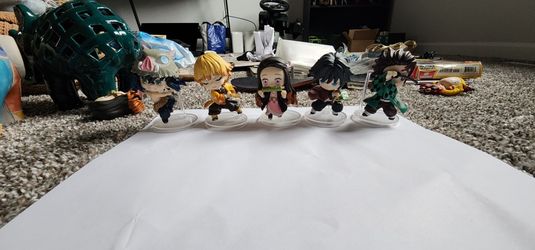 Demon Slayer: Kimetsu no Yaiba Figures 