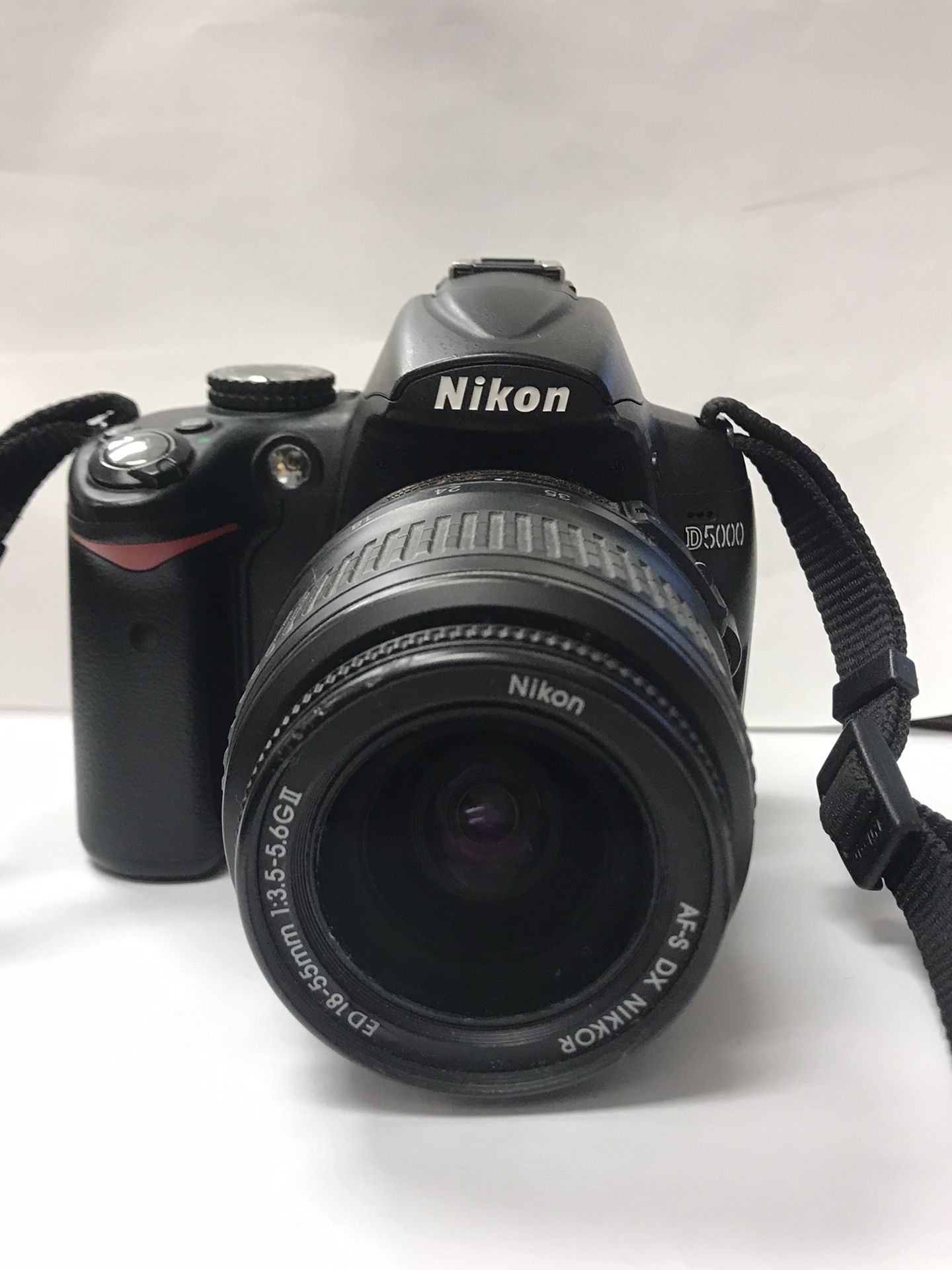 00000000Nikon D5000 Digital Camera with 18-55 Lens