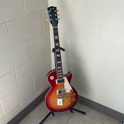 GIBSON LES PAUL STANDARD (2019) ELECTRIC GUITAR.