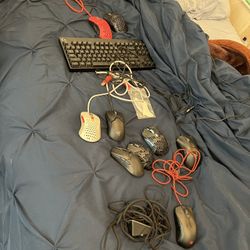 Selling a bunch of gaming mice I no longer use and a Logitech Keyboard, Msg Me With Offers 