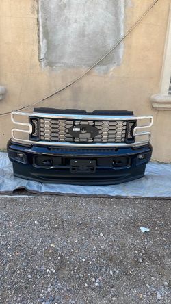 2023/27 Ford Super Duty F250 & F350. Front complete bumper & Grille