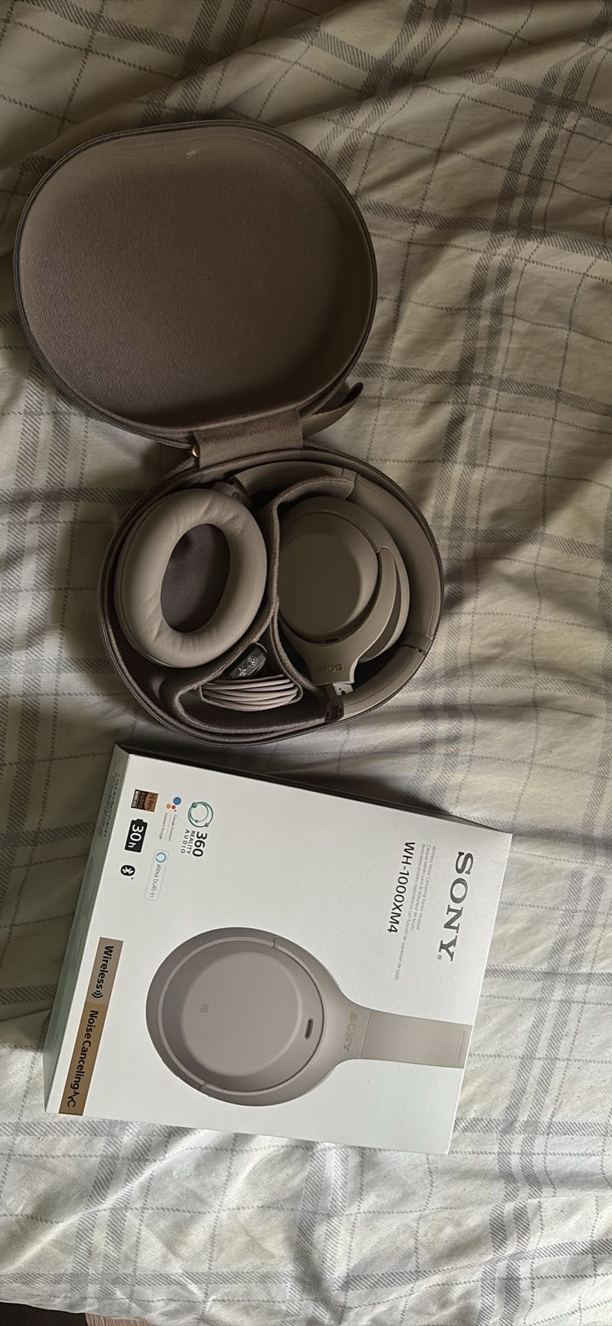 Sony WH-1000XM4 Noise Cancelling Headphones - Like New, w/ Box