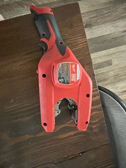 Millwaukee 1 1/4” -2” copper pipe cutter