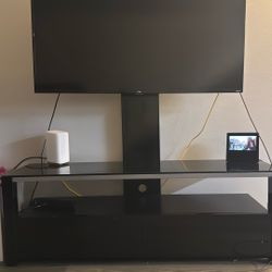 TCL Roku TV 55” 4k with Console