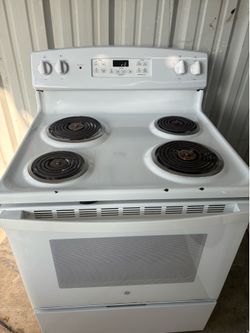 GE electric stove in good working order