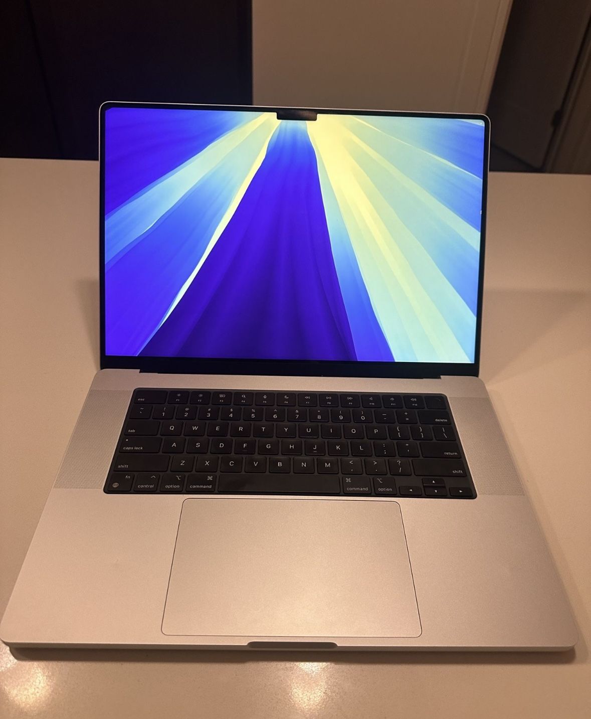 MacBook Pro 16” - Silver, M3 Max, 48GB