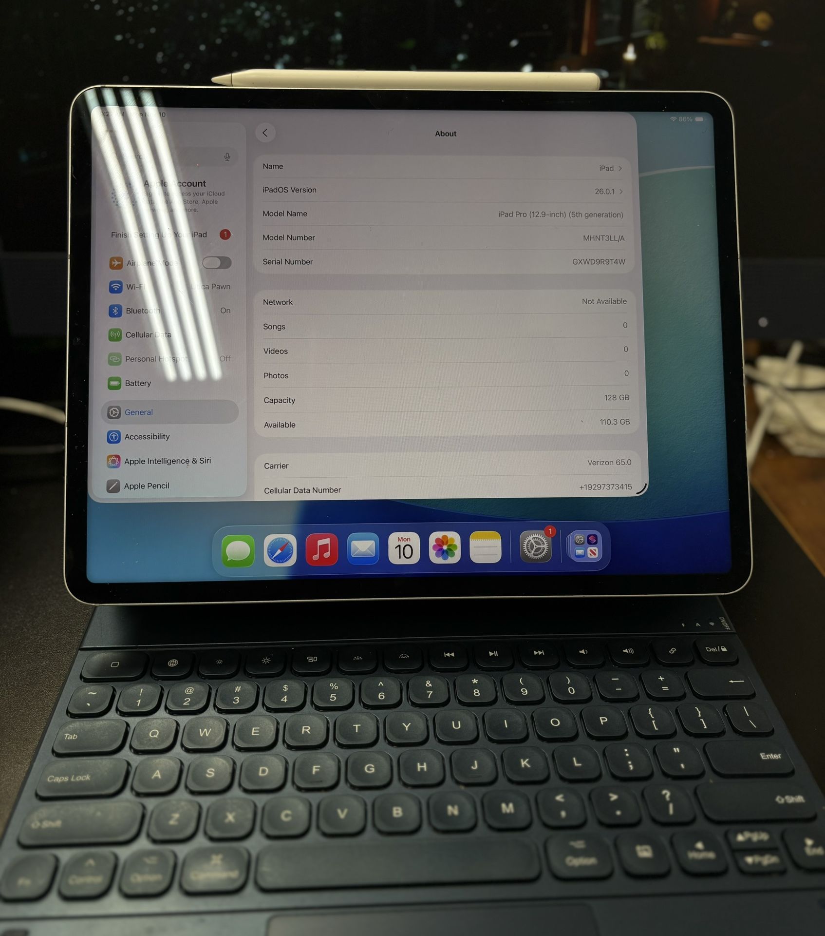 ipad pro 12.9 inch 5th generation 128gb cellular with magic keyboard and apple pancel