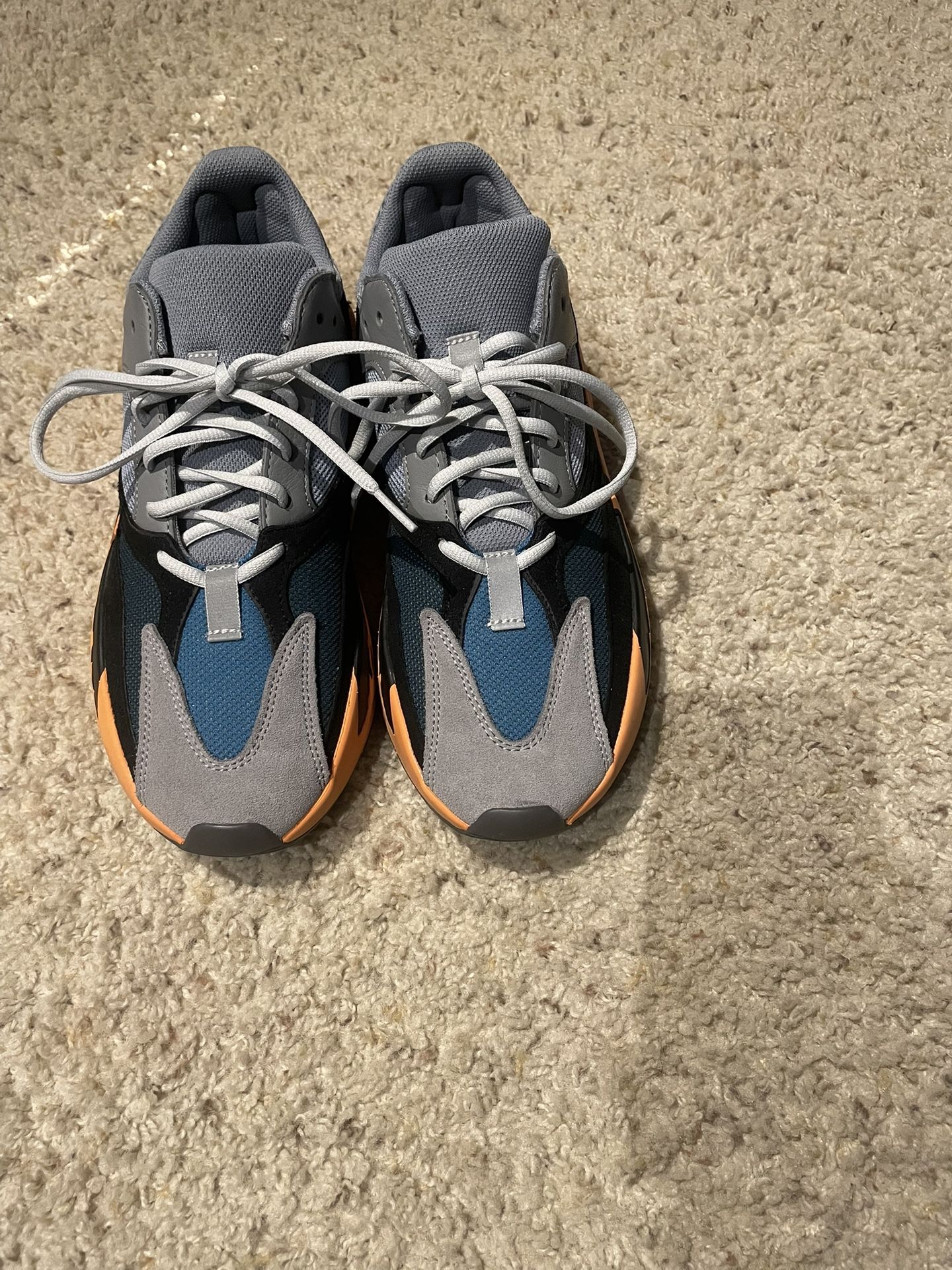 Yeezy Boost 700 Sz.10.5