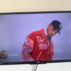 Vizio Soundbar with 40 inch Tv