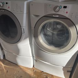 Whirlpool Frontload Washer Dryer