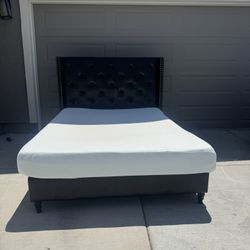 Queen Bed Set 