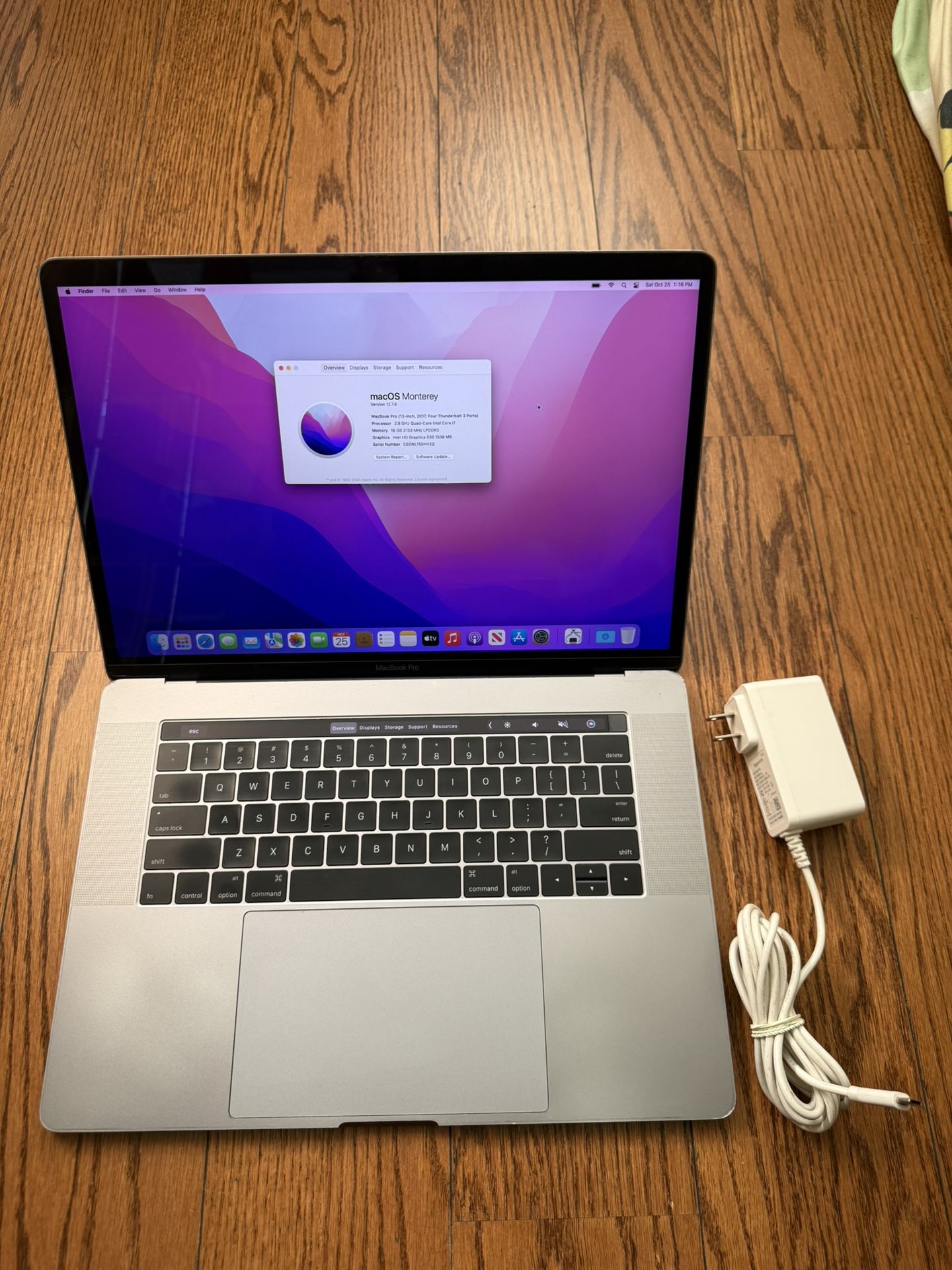 MacBook Pro 15 2017/16GB RAM/1TB SSD/Fully Functional